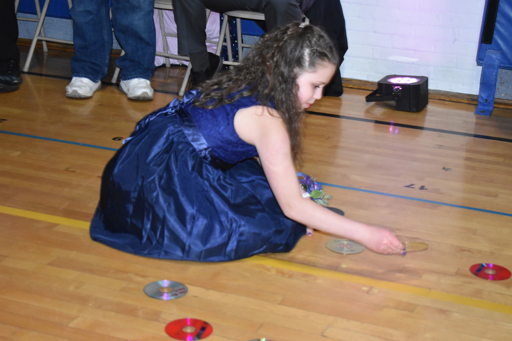 Disc search game